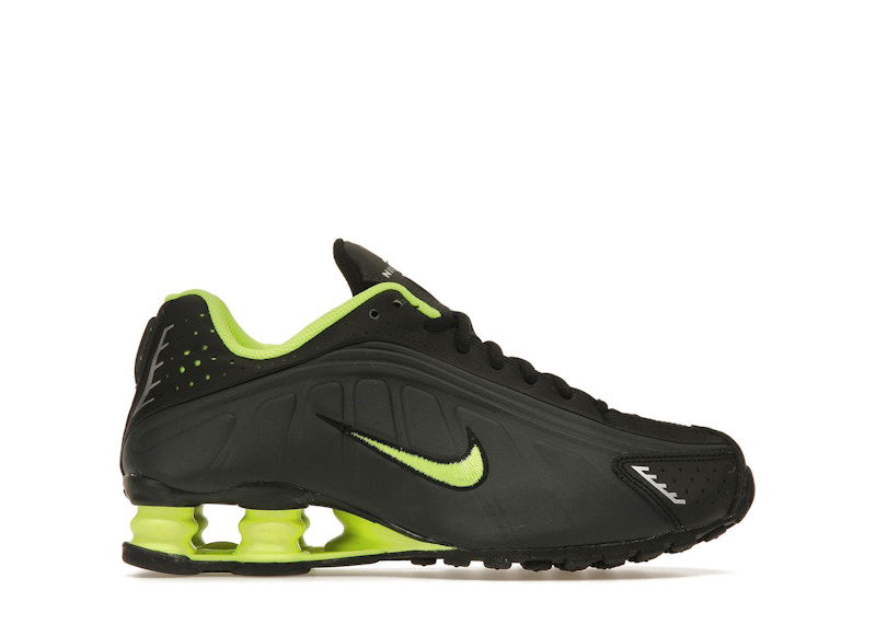 Sneakers och skor Nike Shox R4 Svart | CW2626-002