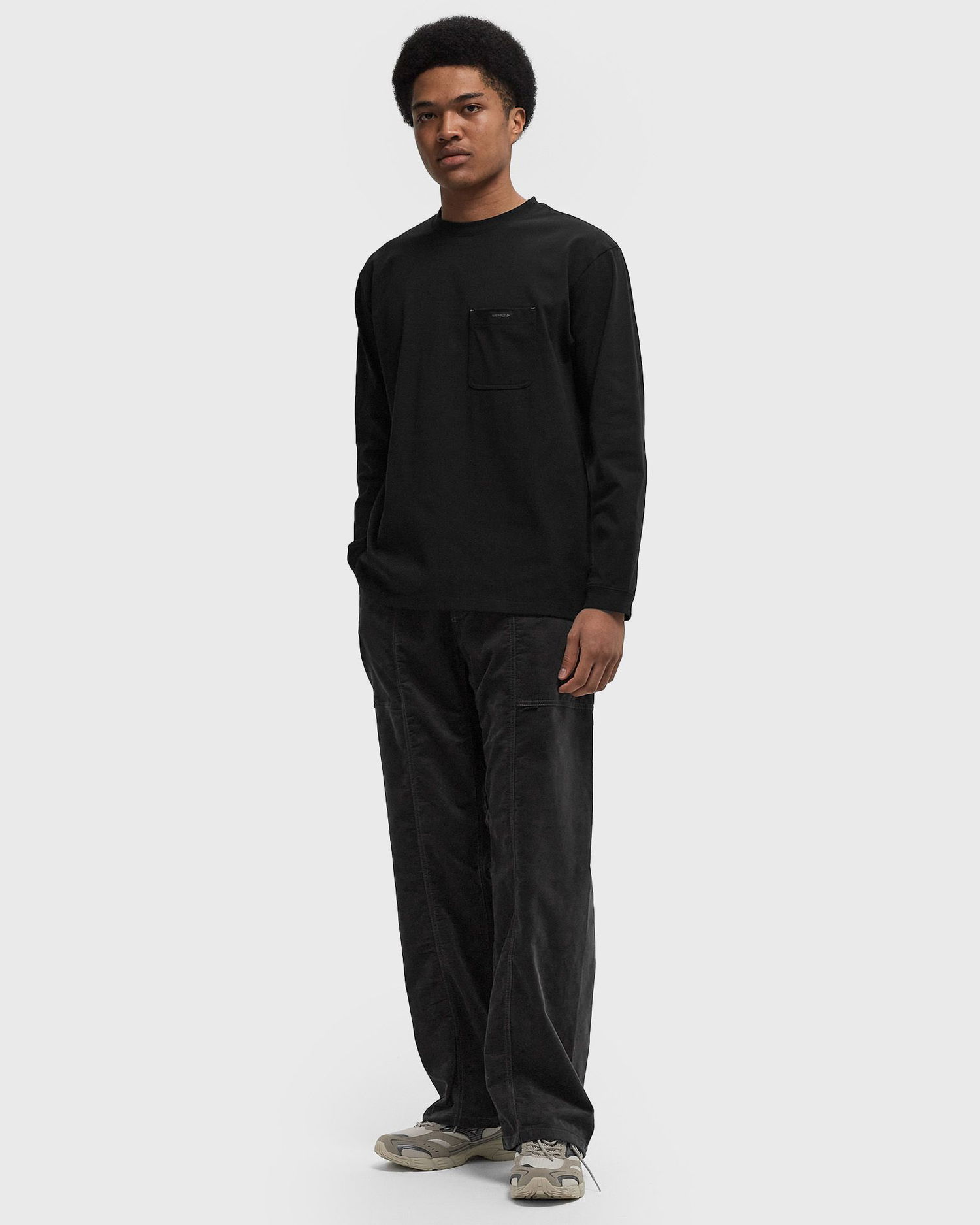 Byxor GRAMICCI and wander Corduroy Gadget Pants Svart | GUP4-F3011-M-CHARCOAL, 1