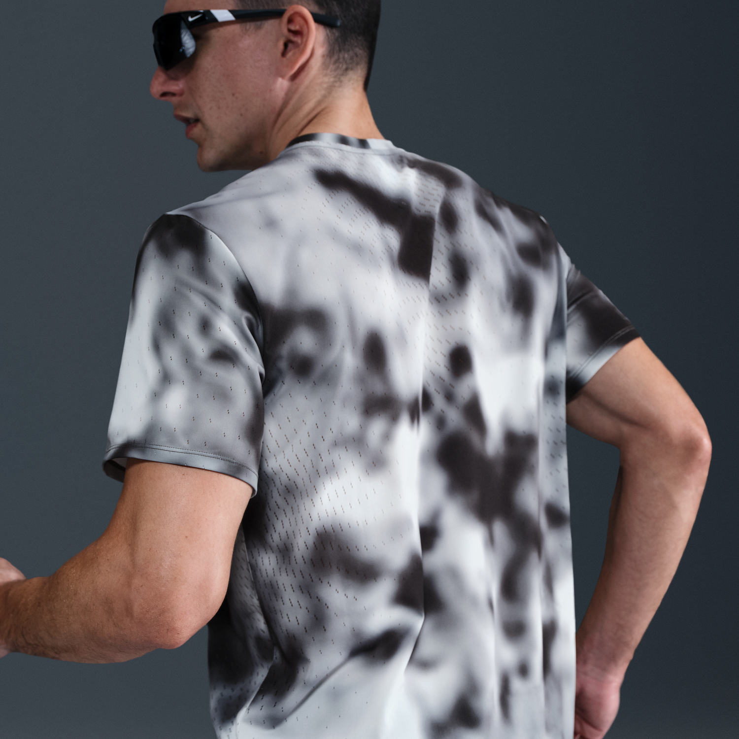 T-shirt Nike Dri-FIT ADV Running Division Breathe Short-Sleeve Running Top Grå | HJ4148-010, 1