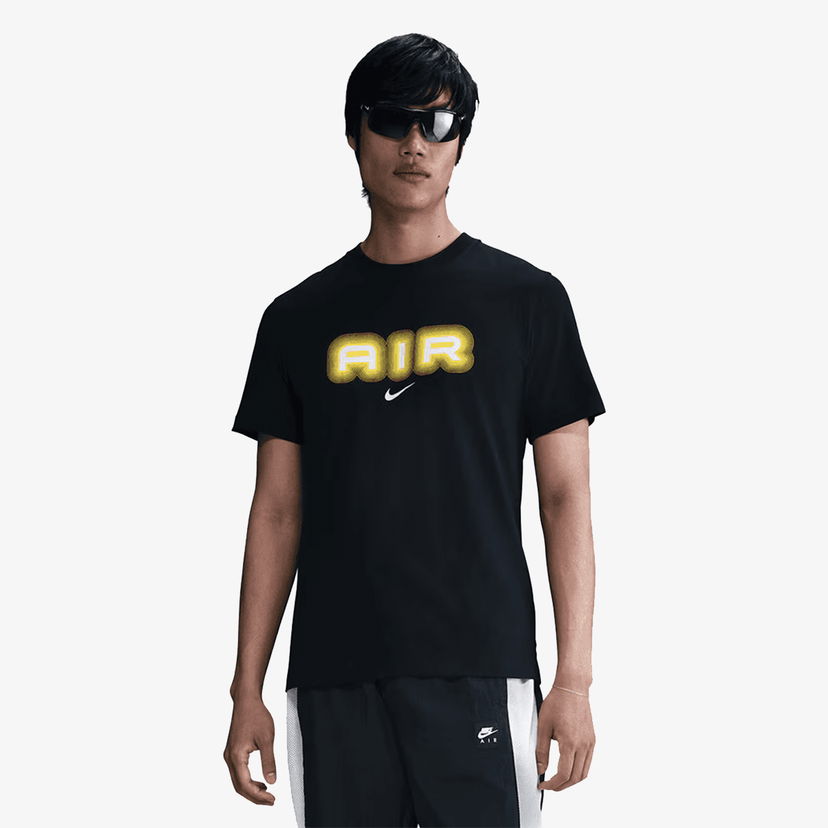 T-shirt Nike NSW Air Graphic T-Shirt Svart | HM0185-013