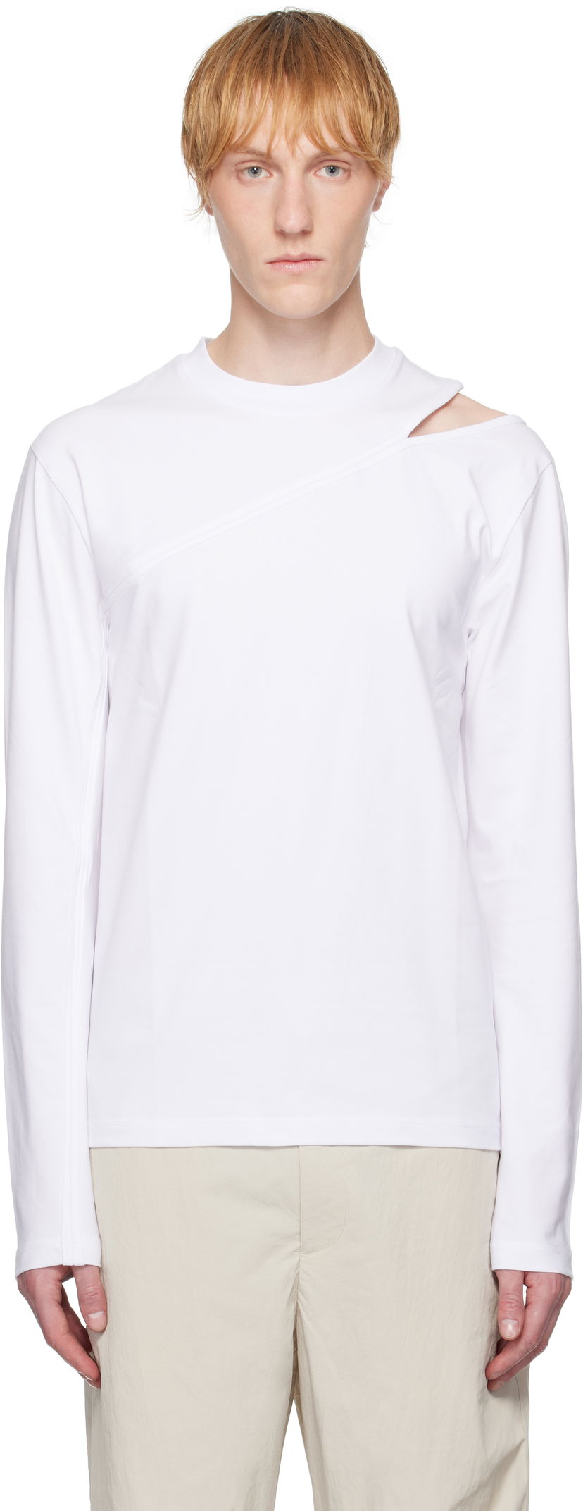 T-shirt HELIOT EMIL HELIOT EMIL Pleistos Cutout Long Sleeve T-Shirt Vit | SS25_M_09_135_WHT02