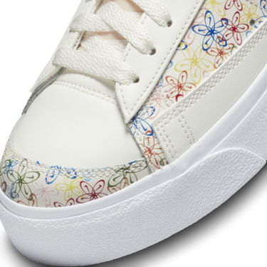 Sneakers och skor Nike Blazer Low Platform W Flerfärgad | DV3210-100, 3