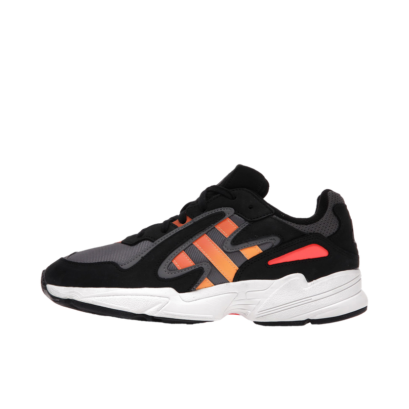 Sneakers och skor adidas Originals Yung-96 Chasm Core Black Semi Coral Svart | EE7227