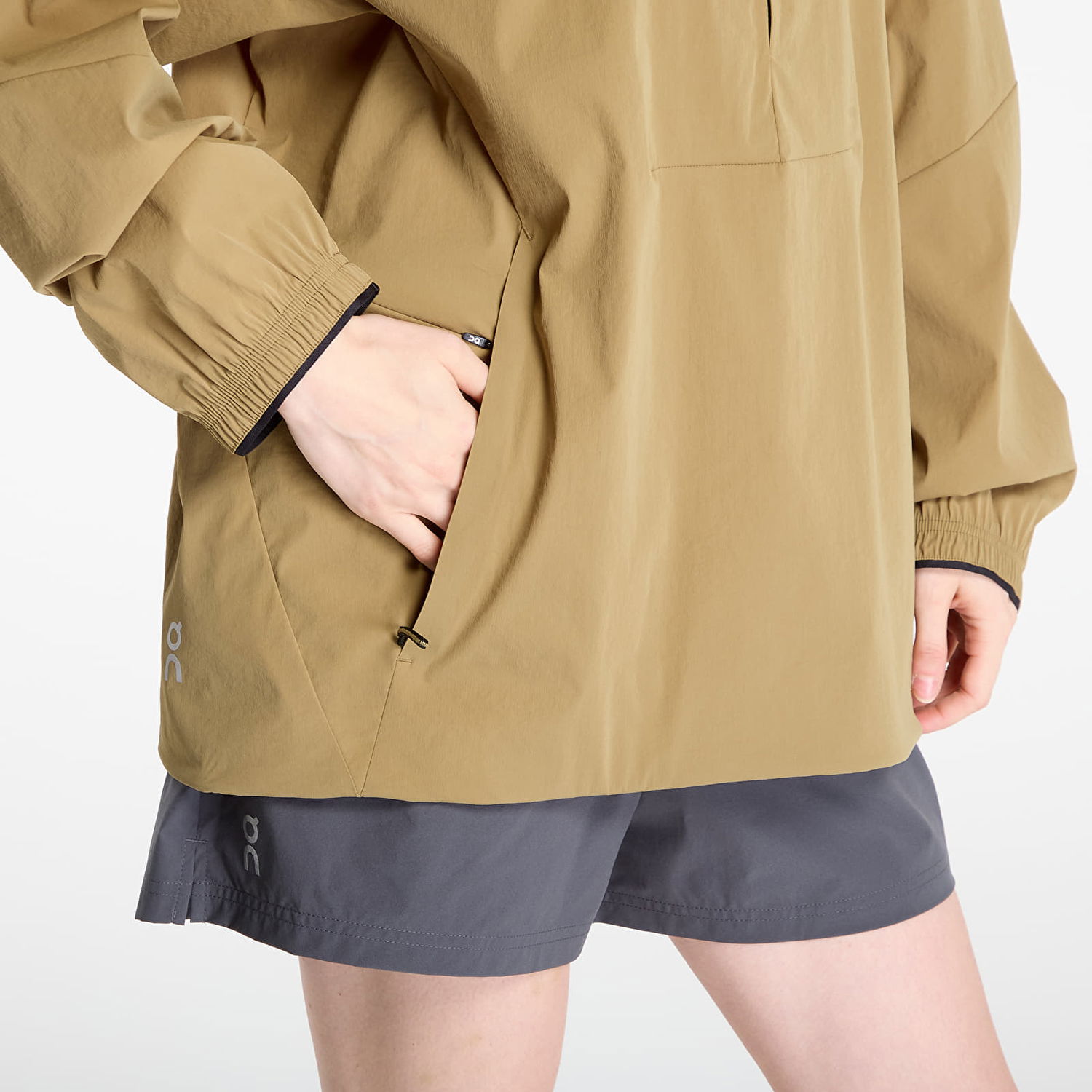 Vindjacka On Running Windbreaker All-Day 1/2 Zip Jacket Beige | 1WE30413850, 1