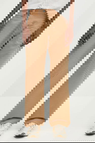 Cargo byxor JW Anderson JW Anderson Twisted Workwear High Waist Wide Leg Pants Beige | TR0405.PG1744.130, 0
