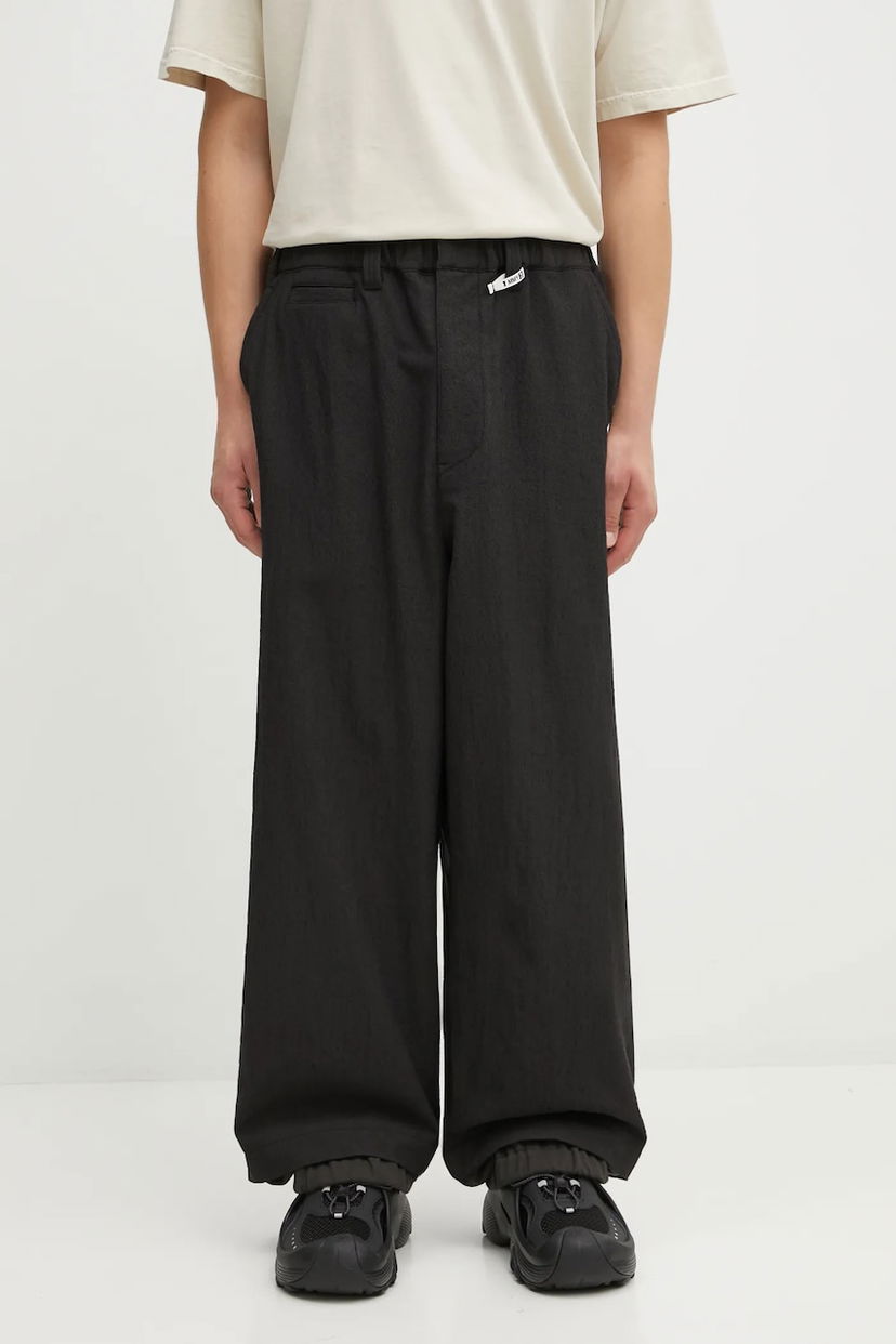 Byxor Maison MIHARA YASUHIRO Maison MIHARA YASUHIRO SLEEVE LAYERED Wool Pants Svart | J15PT132
