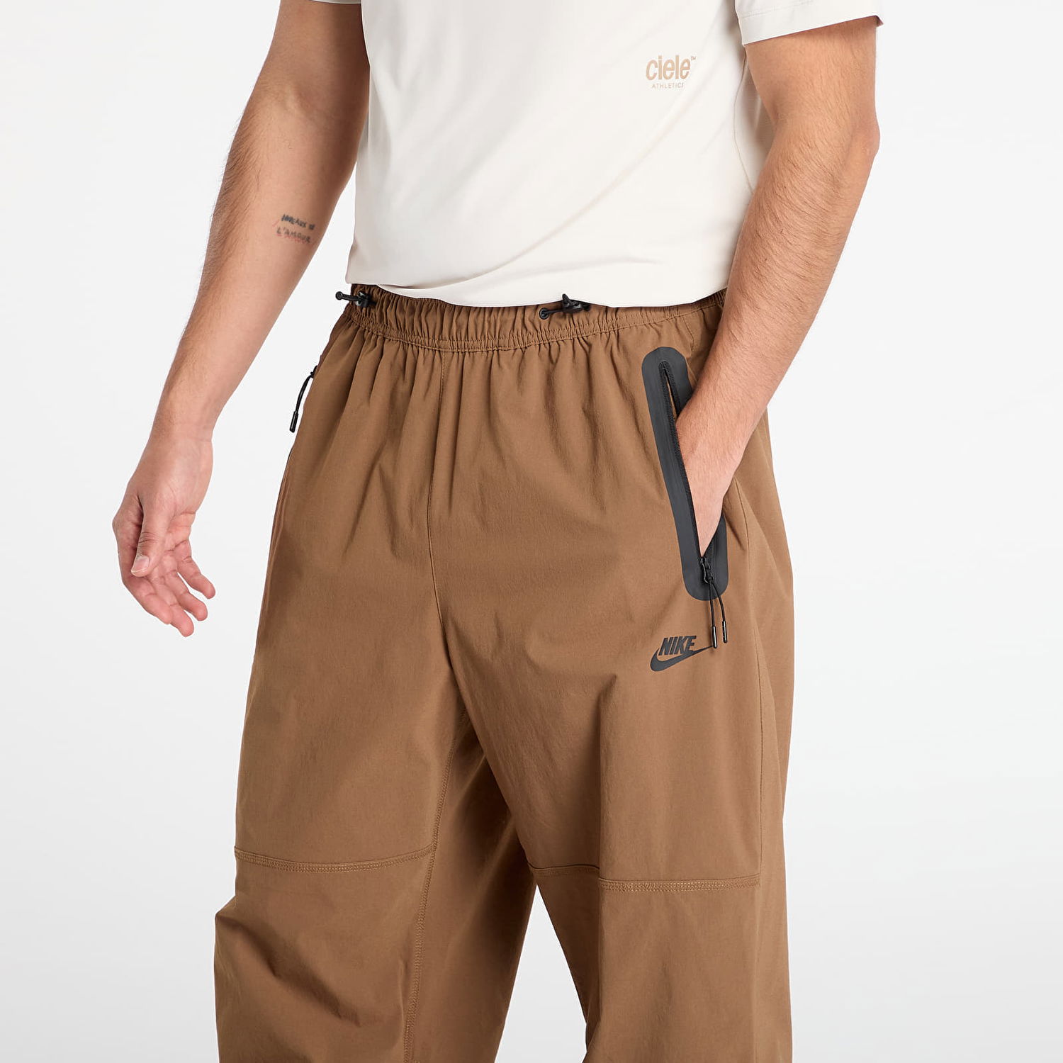 Byxor Nike Tech Woven Oversized Pants Brun | HM7158-235, 1