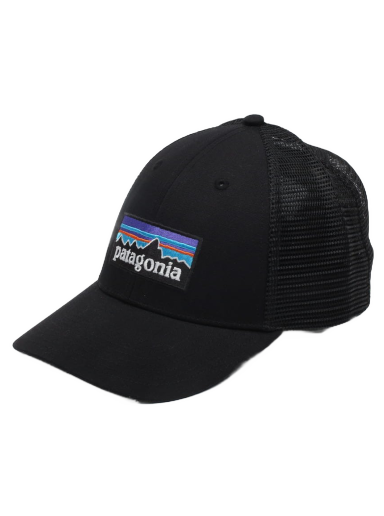 Keps Patagonia P6 Logo LoPro Trucker Hat Svart | 38283 BLK
