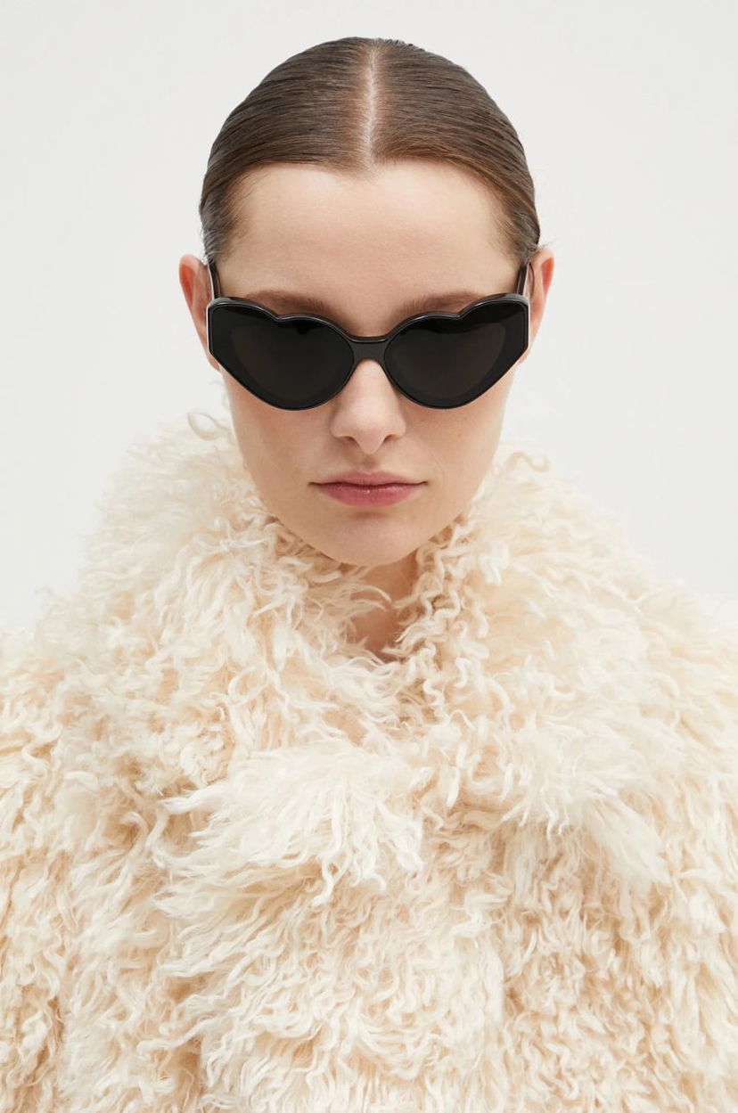 Solglasögon Fiorucci Heart Black Sunglasses Svart | U01FPASU133AC03BK01