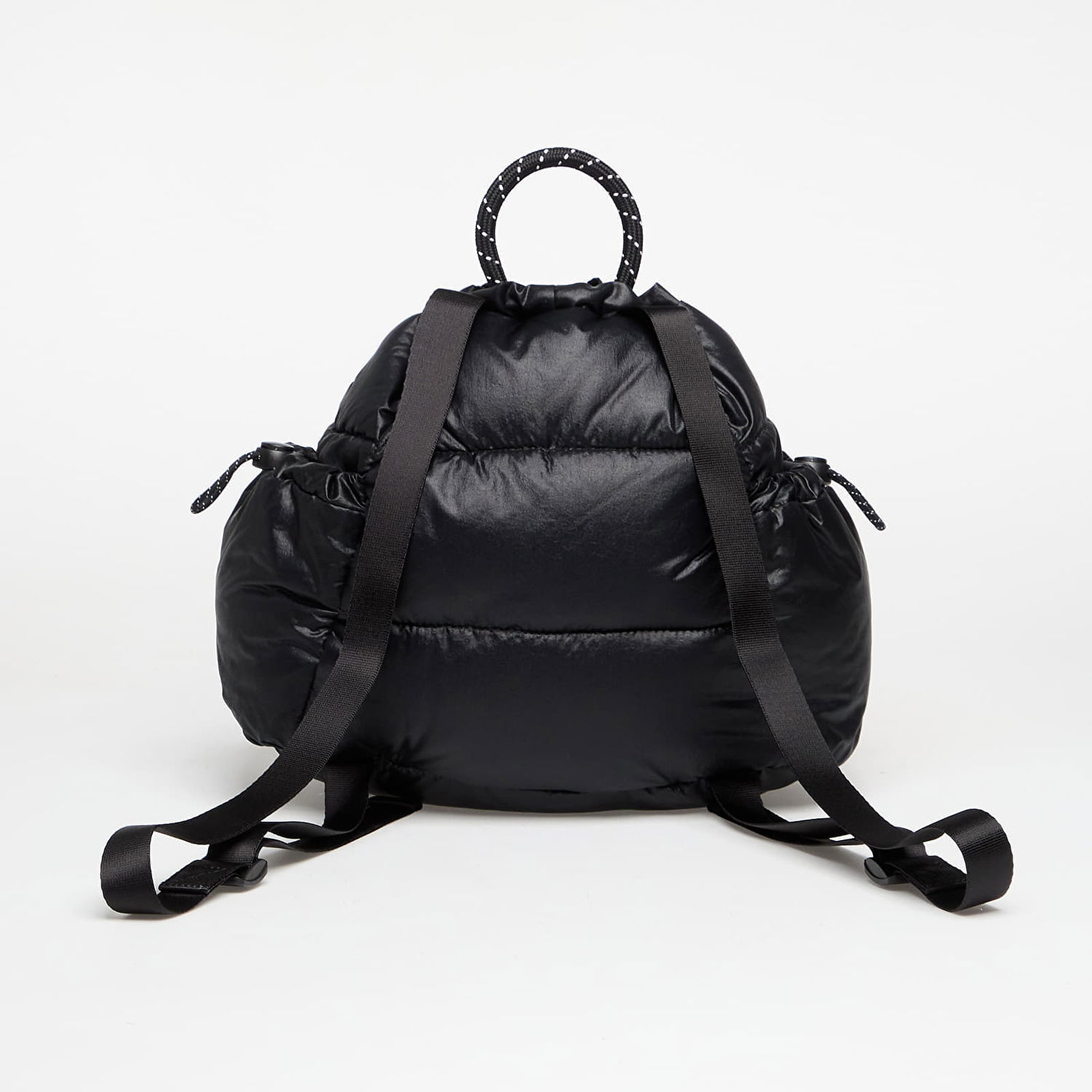 Ryggsäck Nike Quilted Drawstring Top Handle Backpack NSW Puffle Mini Svart | HQ6693-010, 1