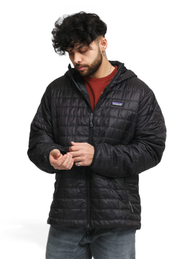 Pufferjacka Patagonia Nano Puff Hoody Svart | 84222 BLK