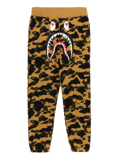 Träningsbyxor BAPE 1st Camo Wide Fit Shark Sweatpants Gul | 1J20-152-003