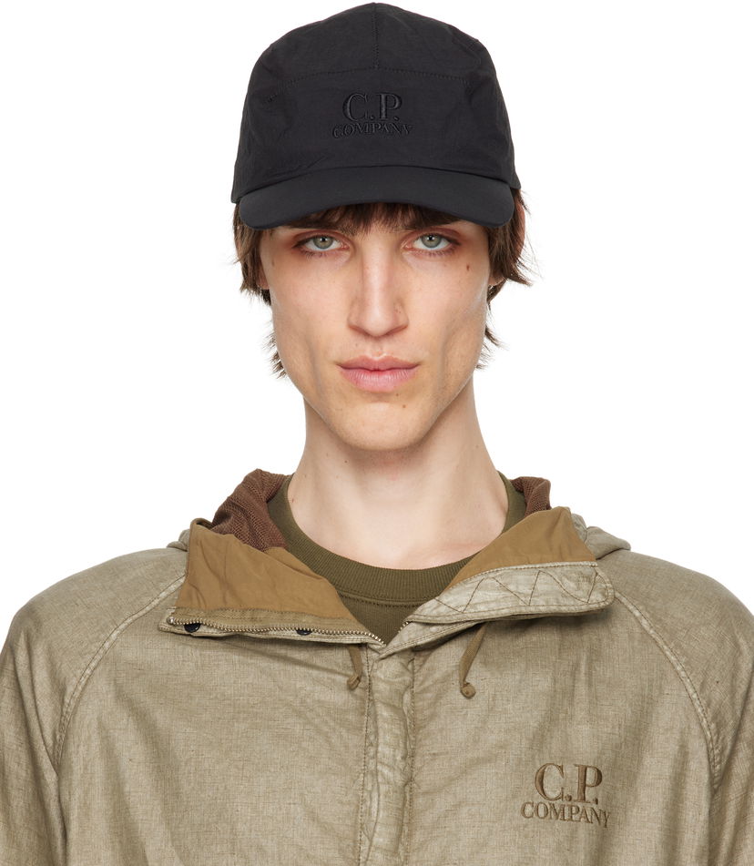 Keps C.P. Company C.P. Company Paper Touch Logo Cap Svart | 18CMAC225A-110188A
