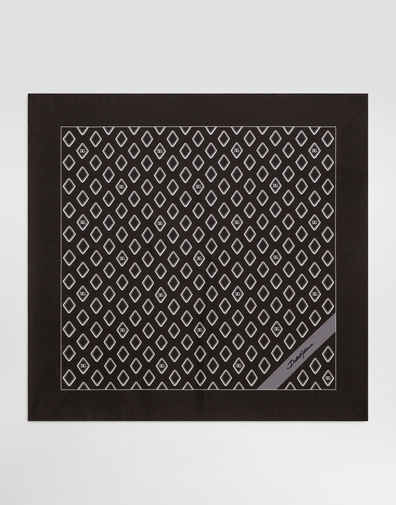 Halsduk Dolce & Gabbana Dolce & Gabbana Silk Pocket Square with Micro Diamond Print and Logo Svart | GR412EG0WUGM3725, 0