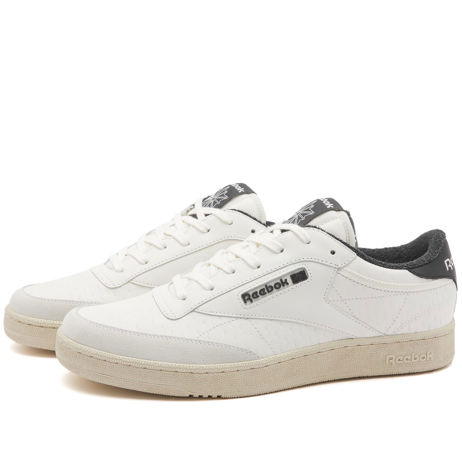 Sneakers och skor Reebok Men's Club C Sneakers in White/Black, Size UK 10 | END. Clothing Grå | RMIA011C99LEA0030110, 0