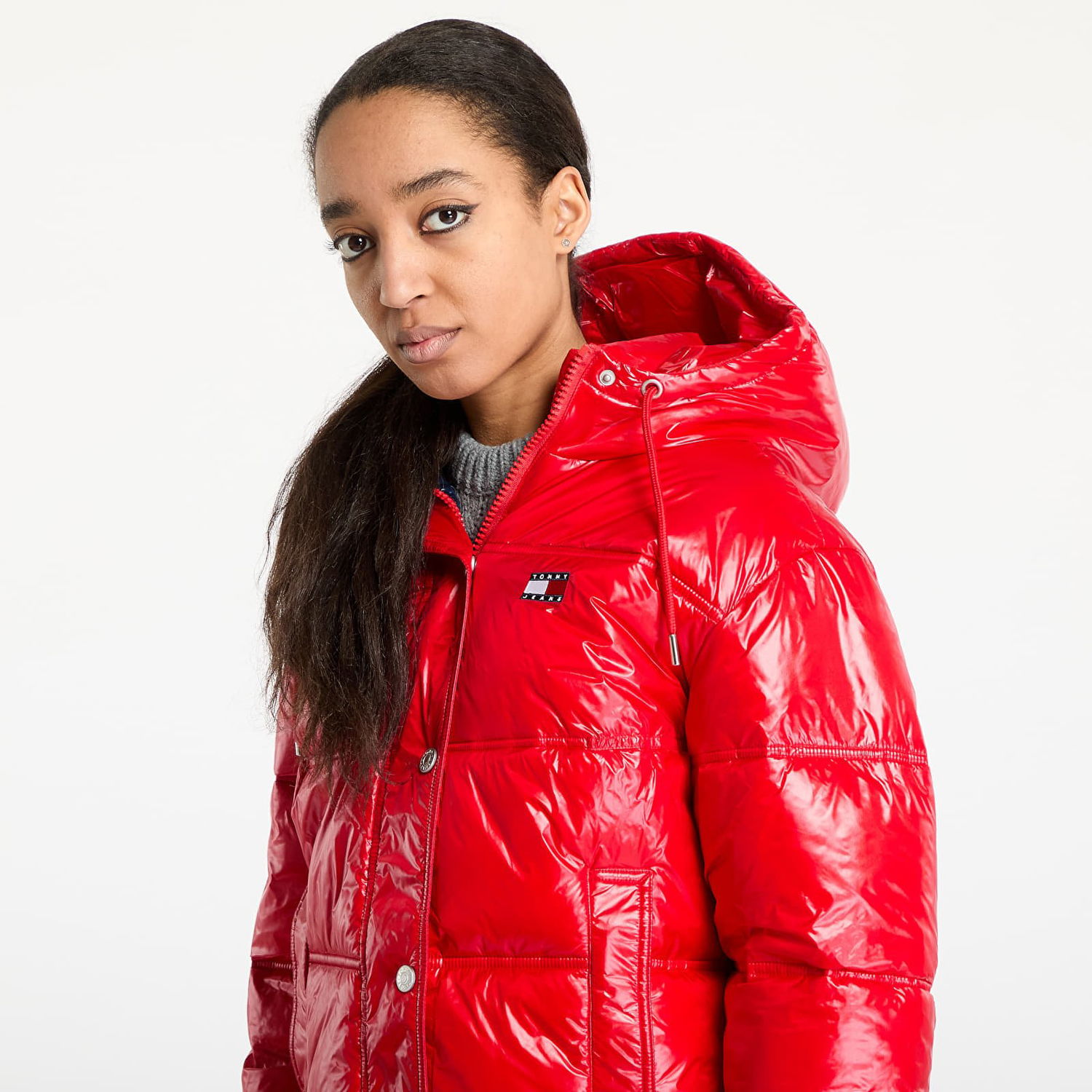 Pufferjacka Tommy Hilfiger Tommy Jeans Shiny Hooded Badge Jacket Röd | DW0DW20210 XME, 1