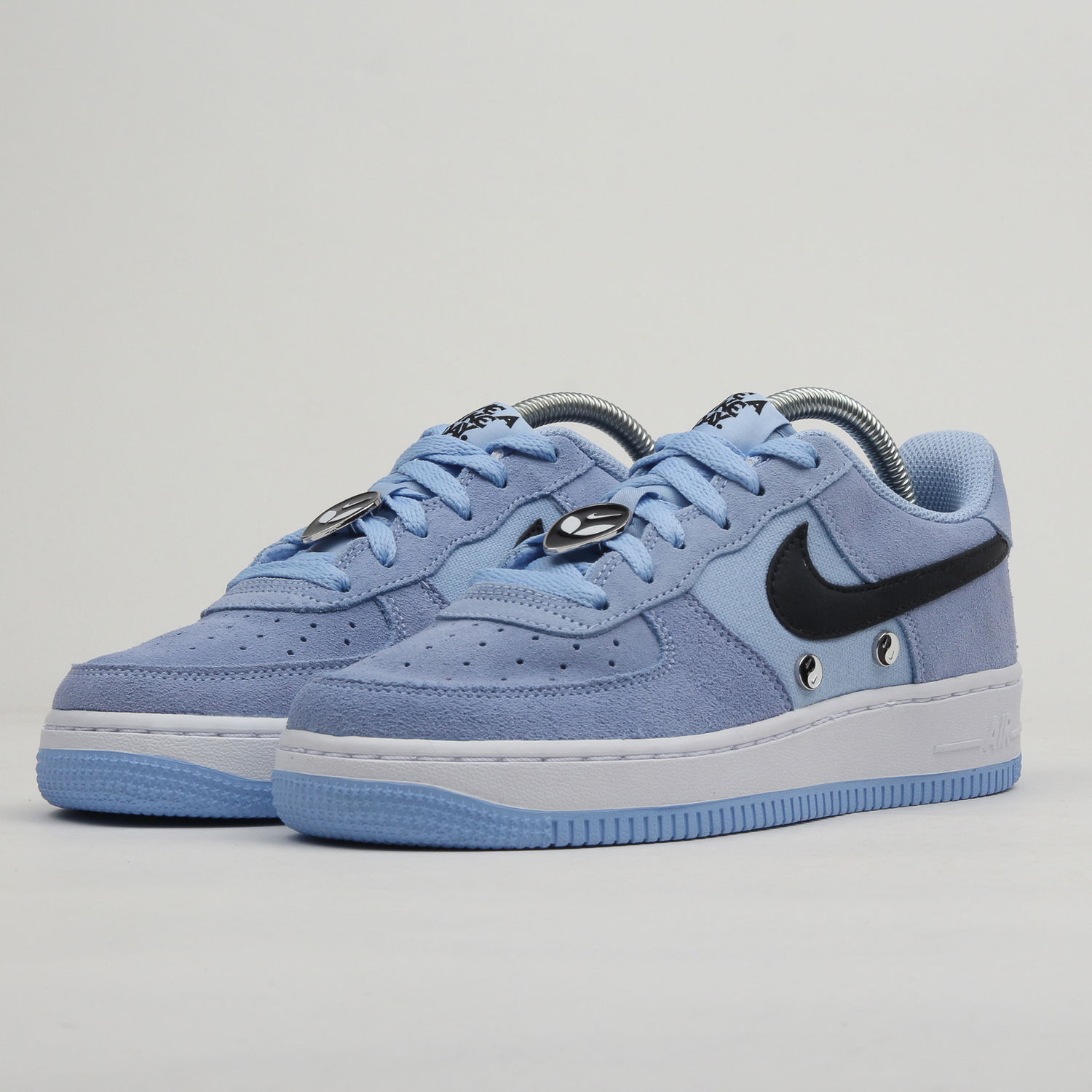 Sneakers och skor Nike Air Force 1 Low ''Have A Nike Day - Aluminum'' GS Blå | BQ8273-400, 1