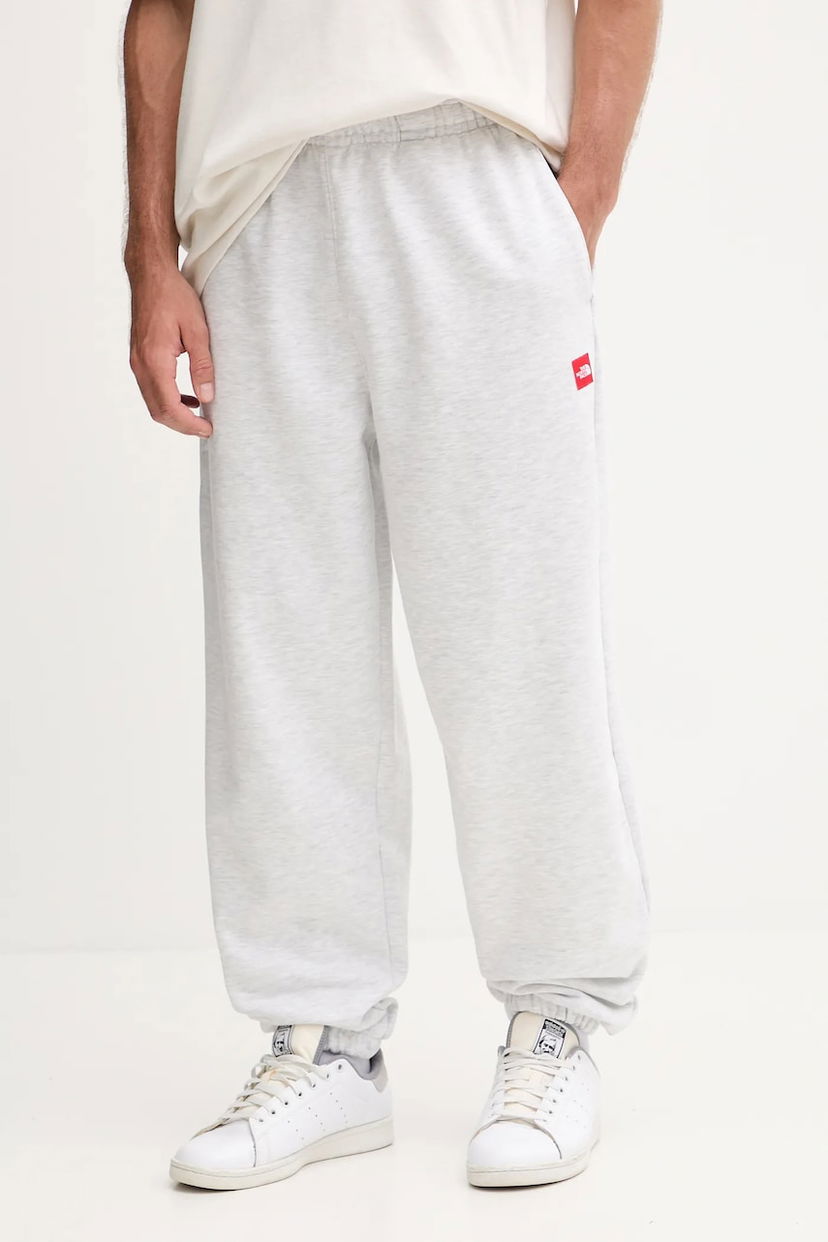 Träningsbyxor The North Face The North Face Redbox Joggers Grå | NF0A8EG3E041