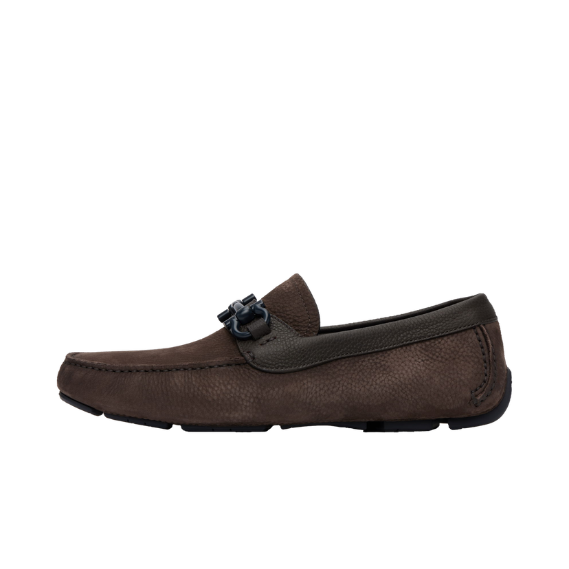 Sneakers och skor FERRAGAMO Salvatore Ferragamo Gancini Ornament Driver Loafers Brun | 784300