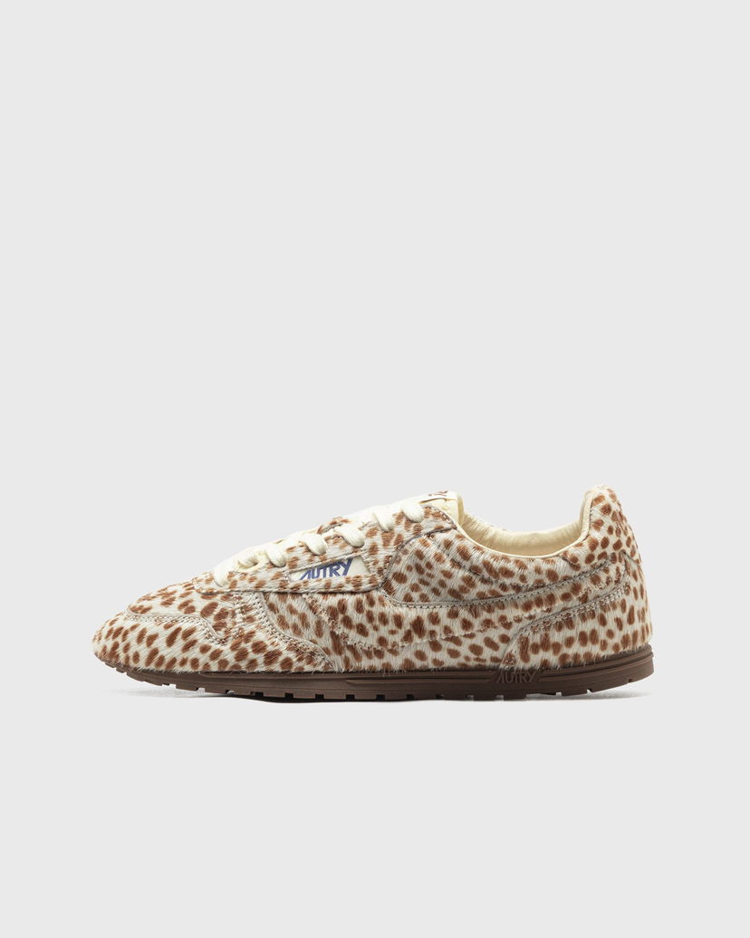 Sneakers och skor Autry WMNS WINDSPIN LOW Beige | WSLWYN04