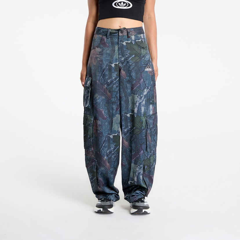 Cargo byxor adidas Originals adidas Originals Leaf Camo Print Satin Cargo Joggers Blå | KE3741
