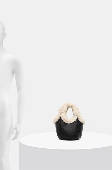 Tygpåse Coperni Mini Shearling Bucket Bag Svart | COPBA69840S, 5