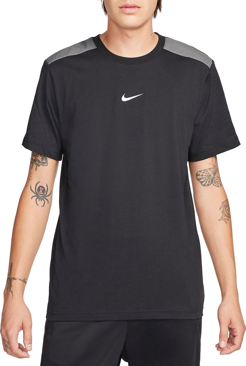 T-shirt Nike Graphic T-Shirt Svart | fq8821-010