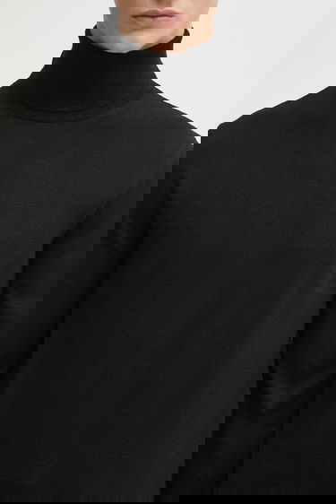 Sweater Maison Margiela MM6 Maison Margiela Wool Turtleneck Sweater Svart | SH0HA0006.M13133.900, 3