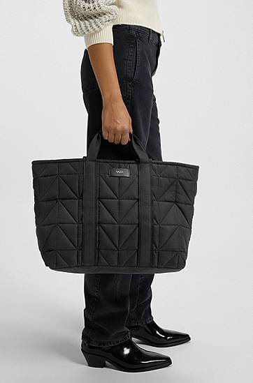 Tygpåse BOSS Quilted tote bag with logo patch Svart | 50552480, 1