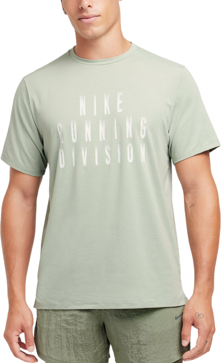 T-shirt Nike T-Shirt Rise 365 Run Division	  with_print  short_sleeve Grön | fz1129-370