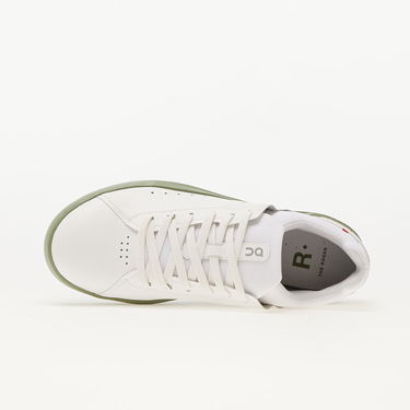 Sneakers och skor On Running The Roger Advantage Vit | 48.98963, 2