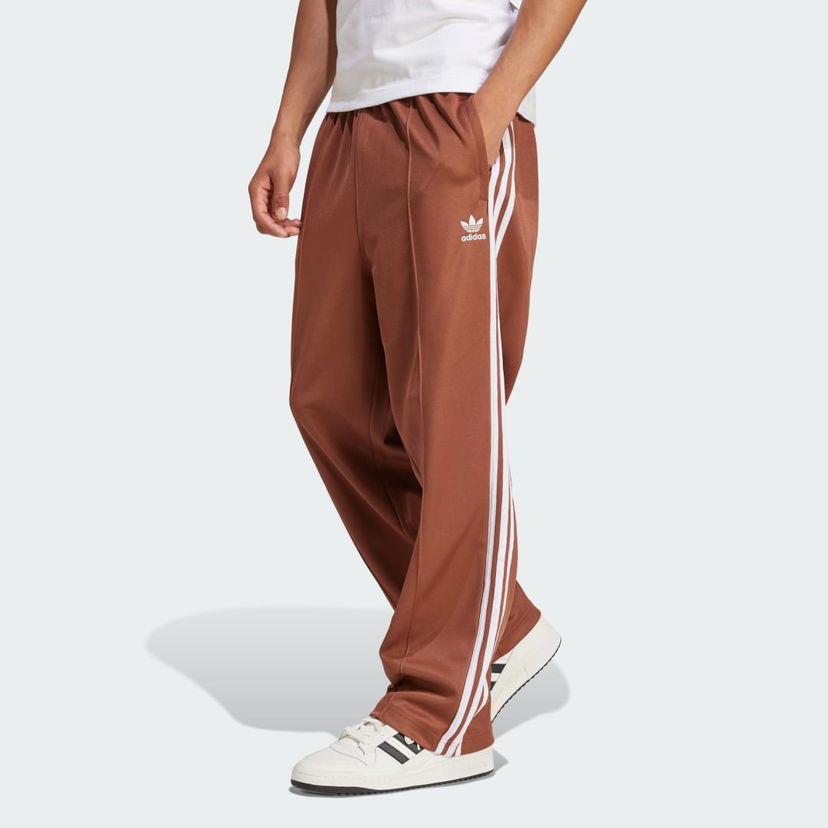 Träningsbyxor adidas Performance Baggy Fit Firebird Sweatpants Brun | IZ2476