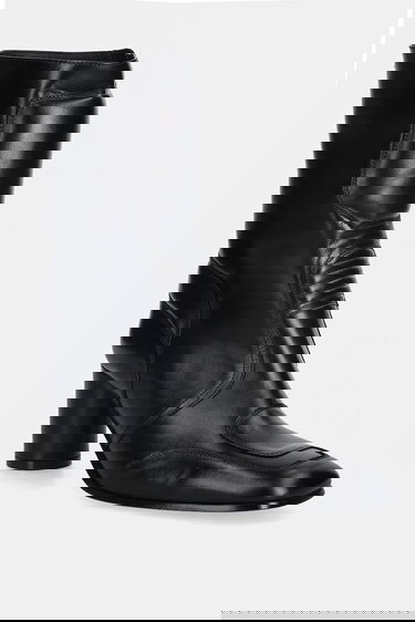 Sneakers och skor Maison Margiela MM6 Maison Margiela Leather Square Toe Heeled Ankle Boots with Padded Panel Svart | S66WU0136.P3350.T8013, 0