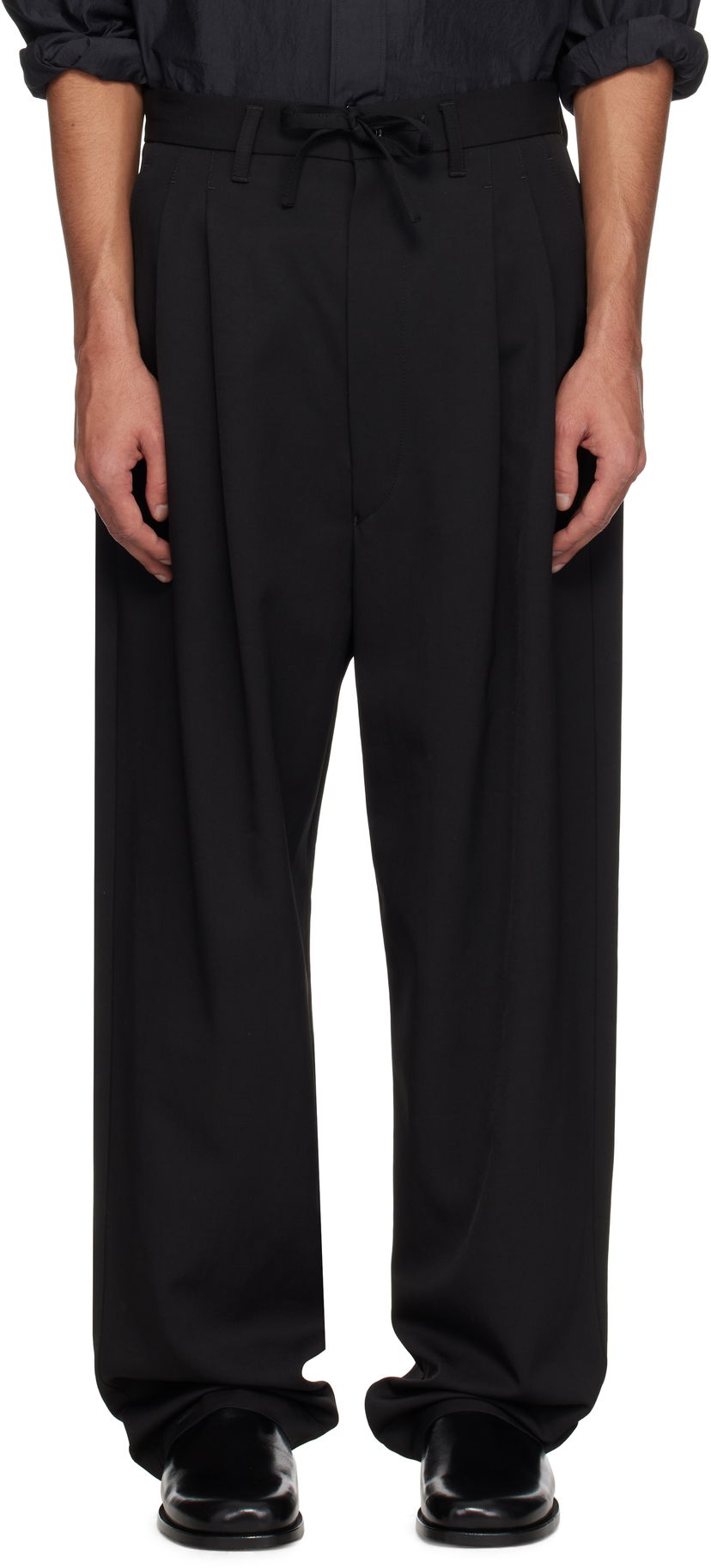 Byxor LEMAIRE Lemaire Drawstring Pleated Trousers Svart | PA1168 LF1362