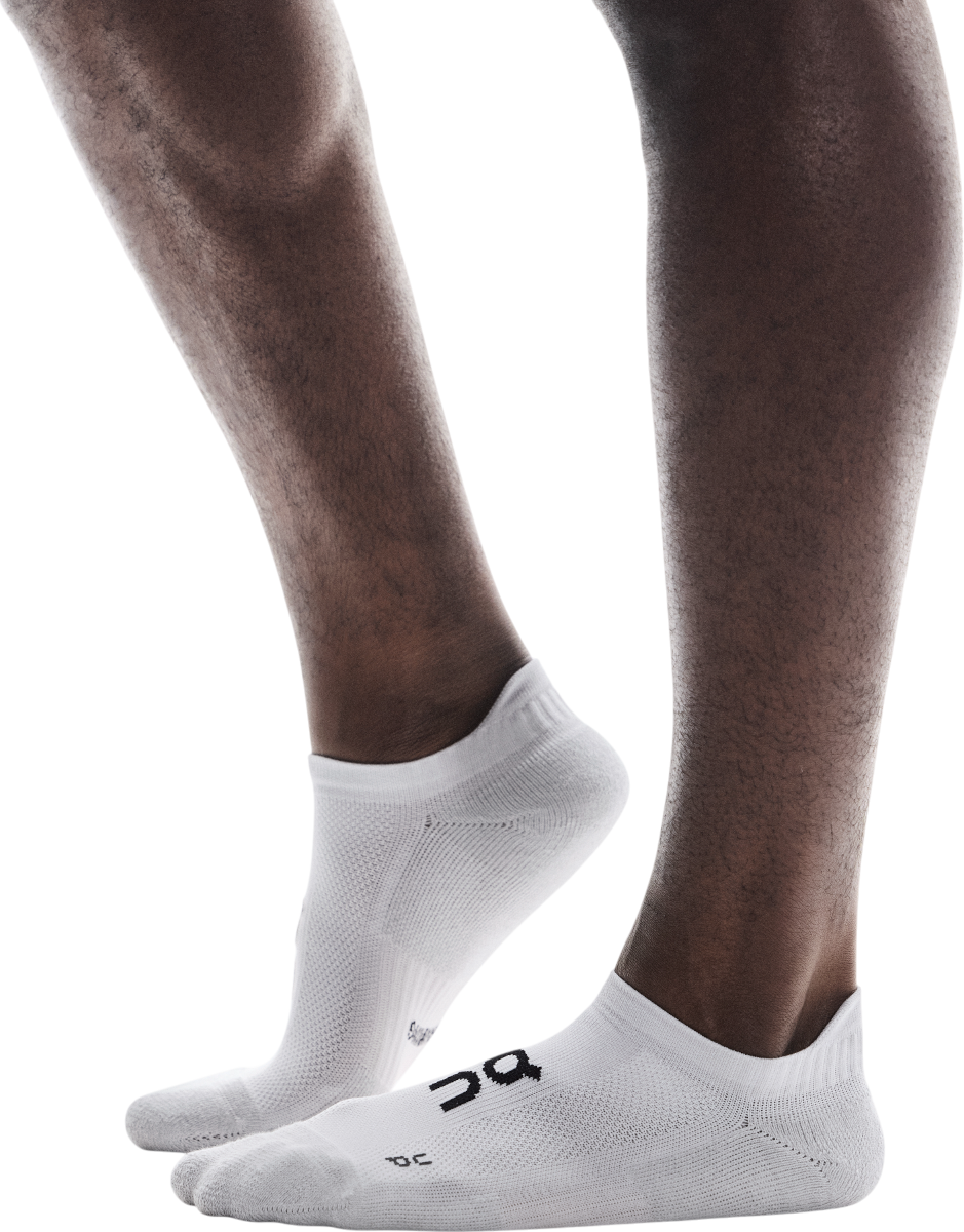 Strumpor On Running Running Core Low Socks Vit | 2uf10080561, 0