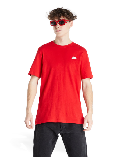 T-shirt Nike Sportswear Club Tee Röd | AR4997-657