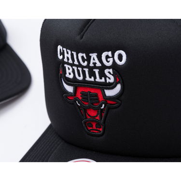 Keps Mitchell & Ness Mitchell & Ness Chicago Bulls Hidden Trucker Snapback Svart | HT11408-CBUBLCK, 5