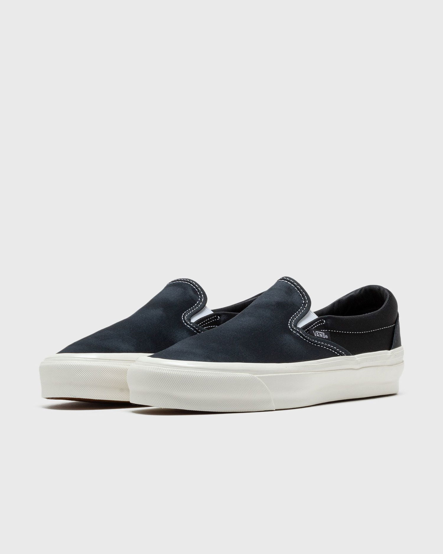Sneakers och skor Vans LX Slip-On Reissue 98 SATN Svart | VN0007PJD6P1, 1