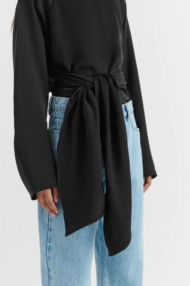 T-shirt AXEL ARIGATO Diana Tie-Front Top Svart | A2123001, 5