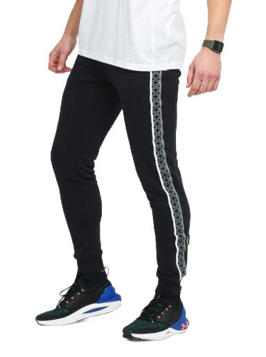 Träningsbyxor Under Armour Curry Fleece Jogger Svart | 1366627-001