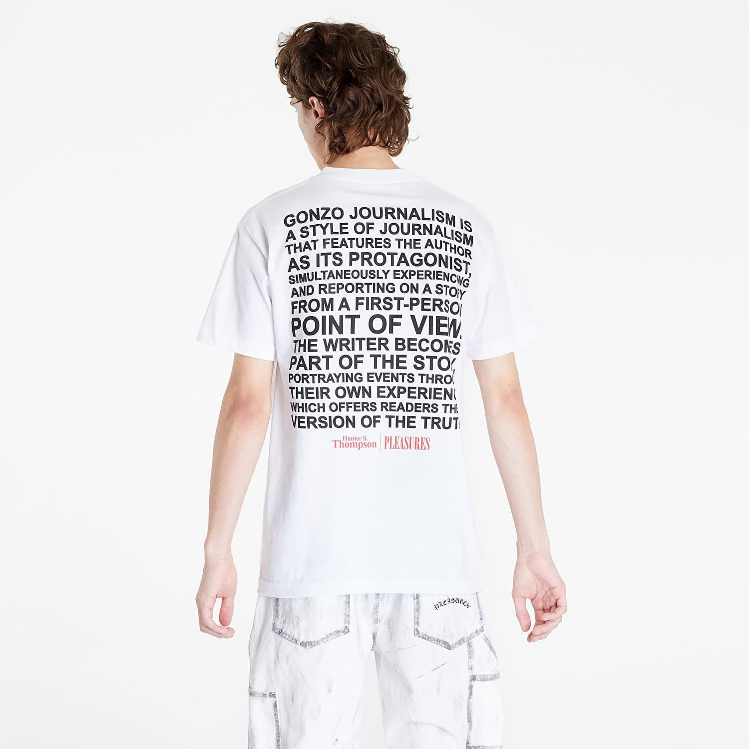 T-shirt Pleasures Badge T-Shirt Vit | P22W053 WHITE, 1