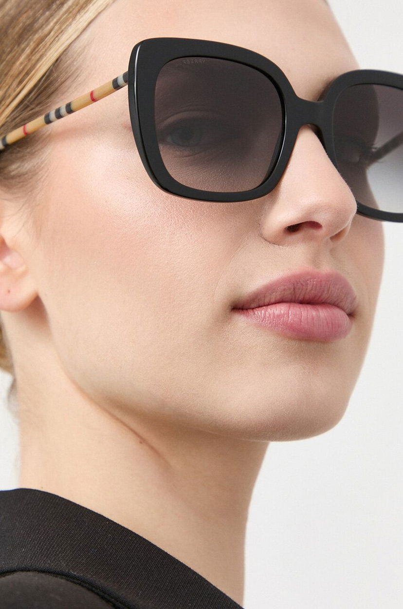 Solglasögon Burberry CAROLL Sunglasses Svart | 0BE4323