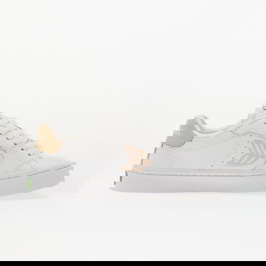 Sneakers och skor Cariuma M Salvas White/ Shifting Sand Vit | 411301W1K M, 2