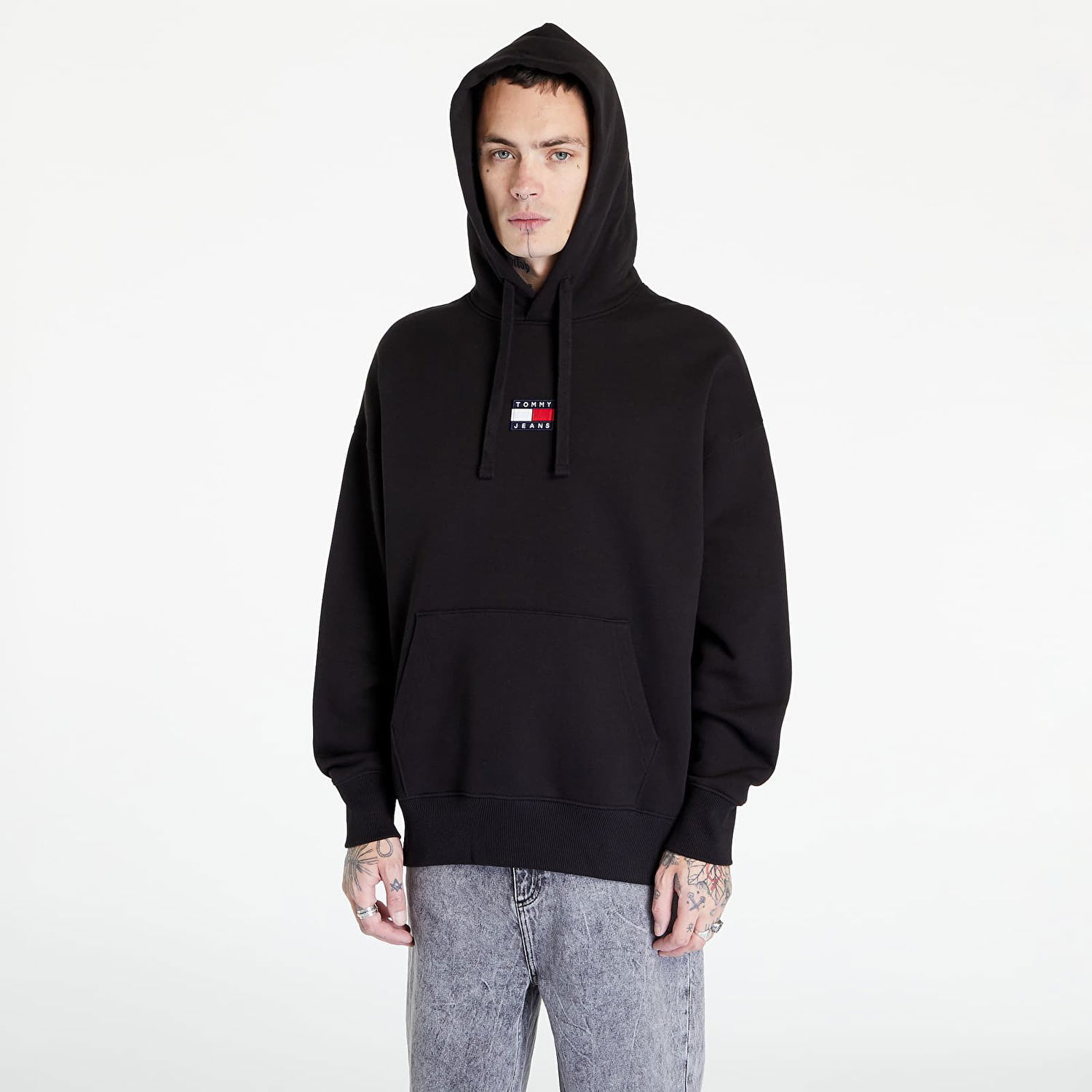Sweatshirt Tommy Hilfiger Badge Hoodie Svart | DM0DM10904 BDS, 0