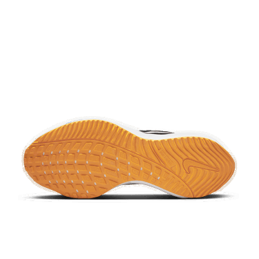 Sneakers och skor Nike Vomero 16 Svart | DA7245-012, 1