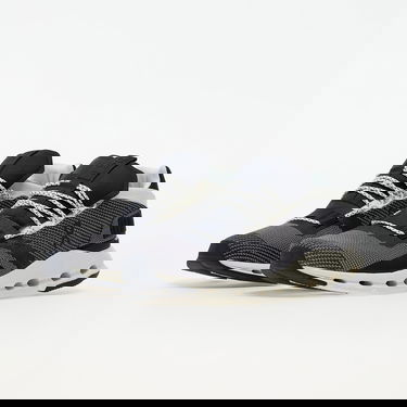 Sneakers och skor On Running M Cloudnova Svart | 26.99265, 4