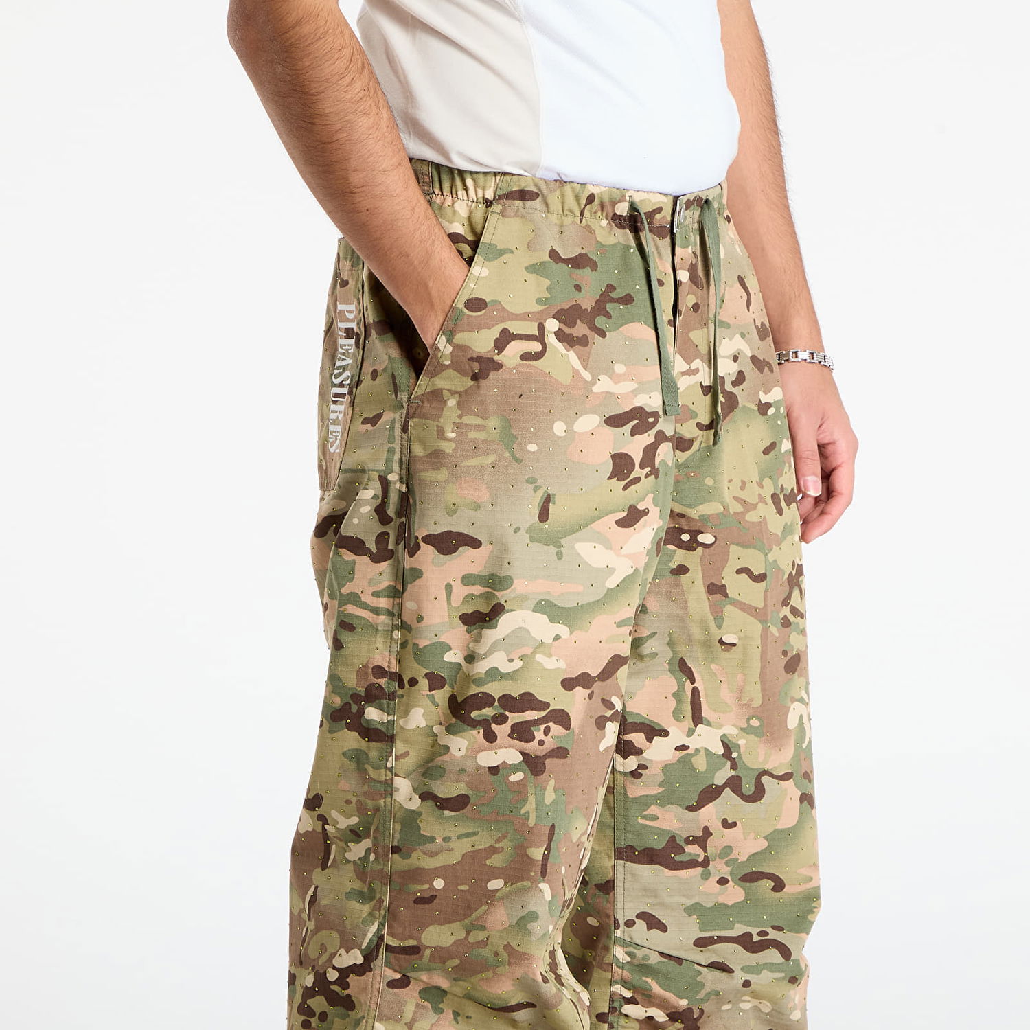 Byxor Pleasures Gem Camo Wide Pants Flerfärgad | P25F051-CAMO, 1
