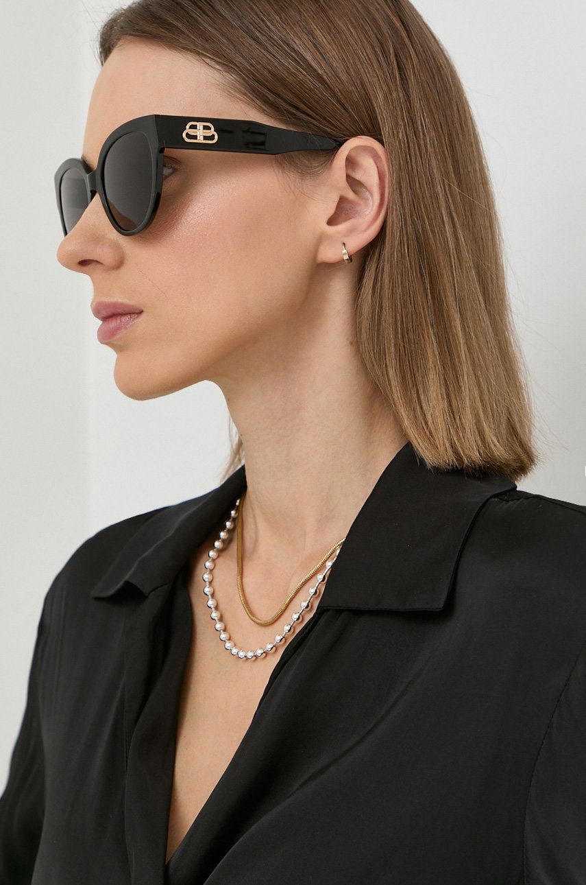 Solglasögon Balenciaga Sunglasses Svart | BB0050S, 0