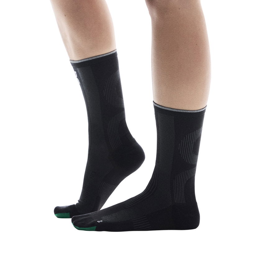 Strumpor On Running Elite Run High Socks Svart | 2UF10010761