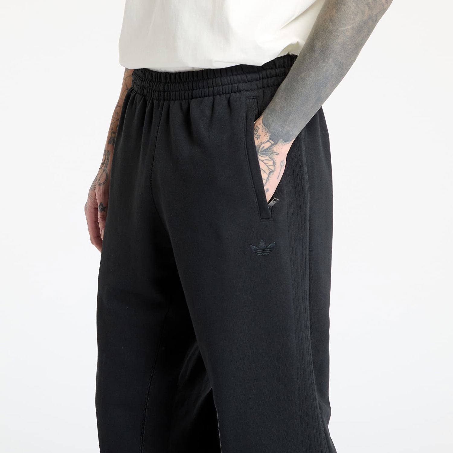 Träningsbyxor adidas Originals Premium Essentials Sweatpants Svart | JC9575, 1